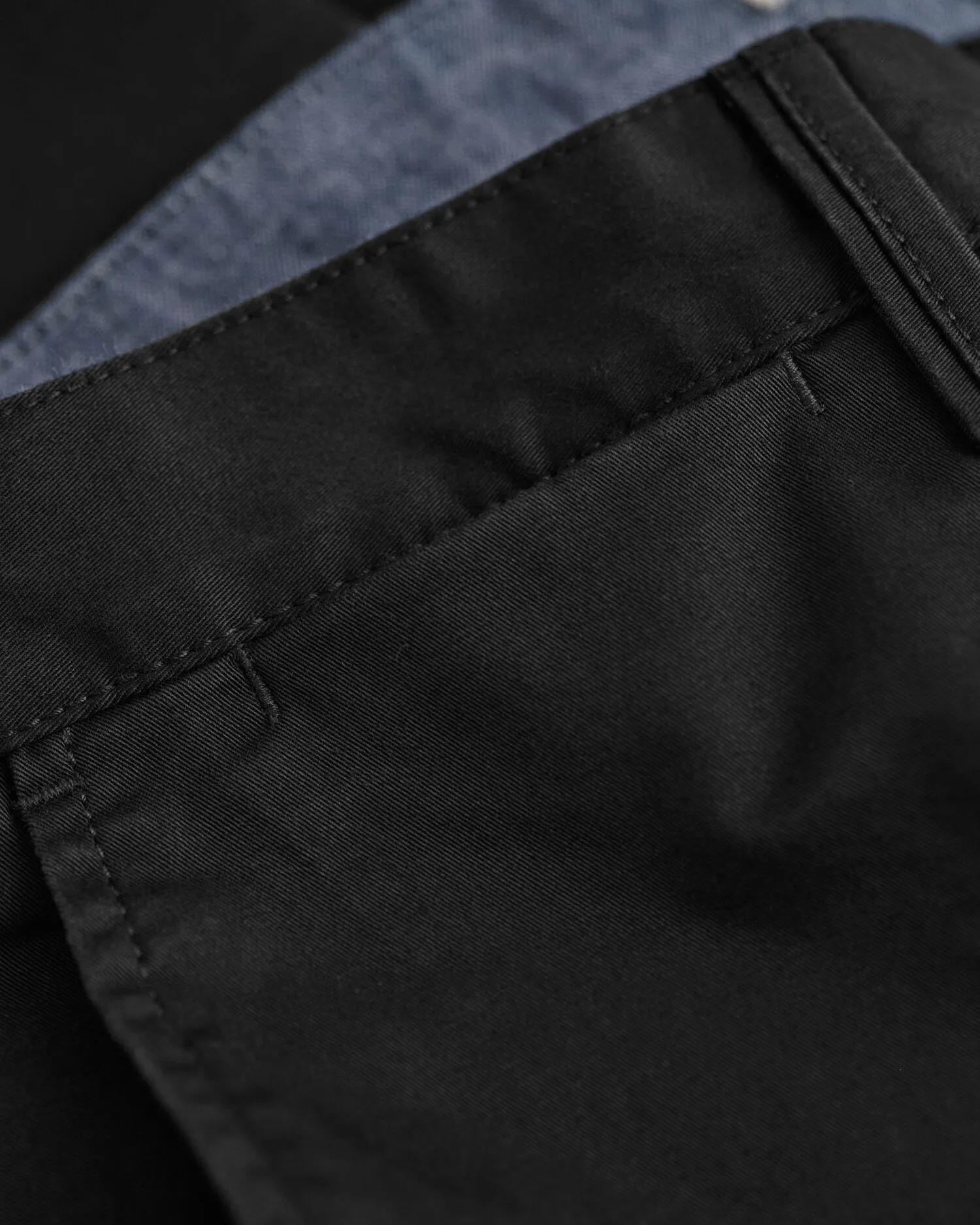 Pantalones chinos Regular Fit de sarga