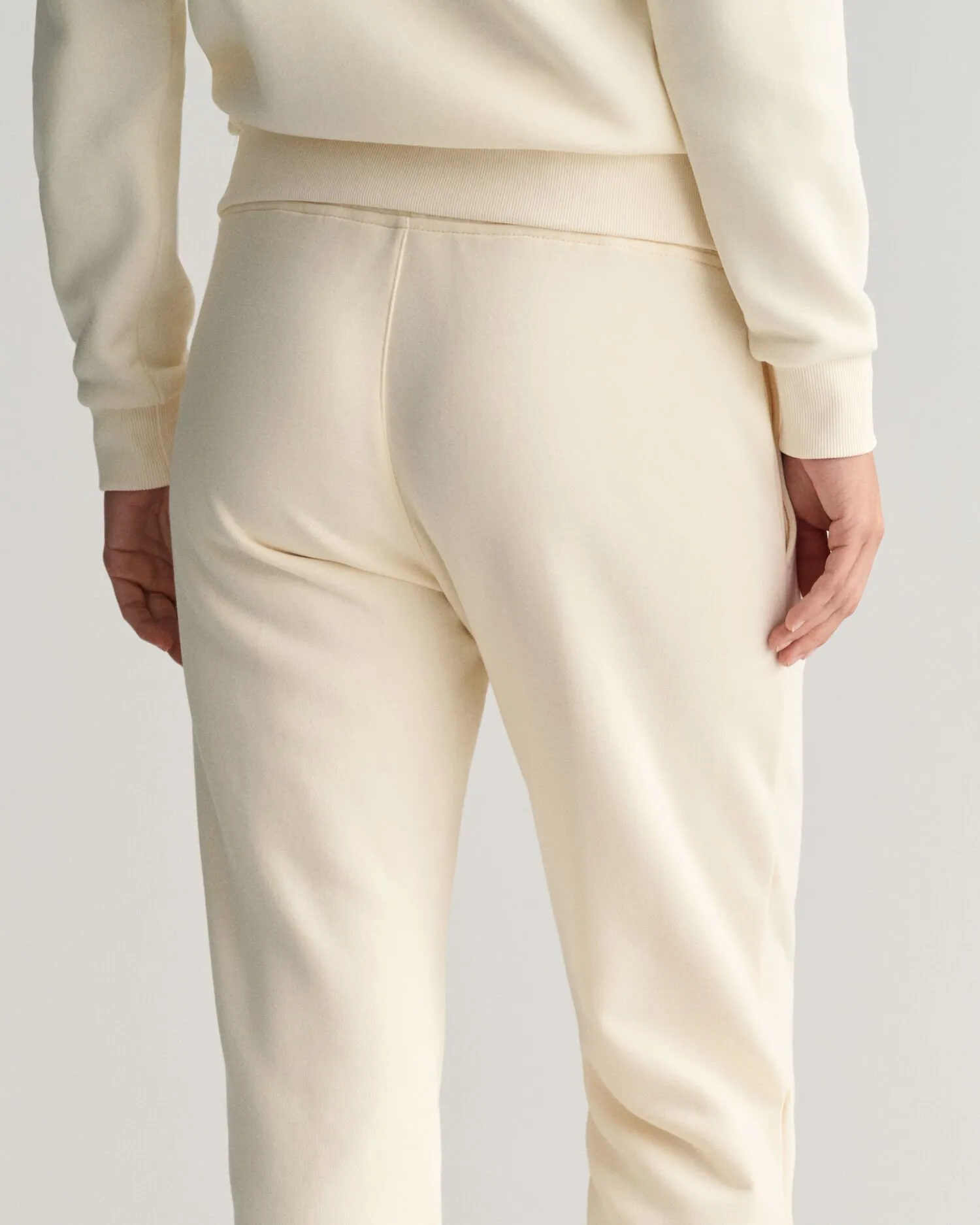 Pantalones de deporte Tonal Archive Shield